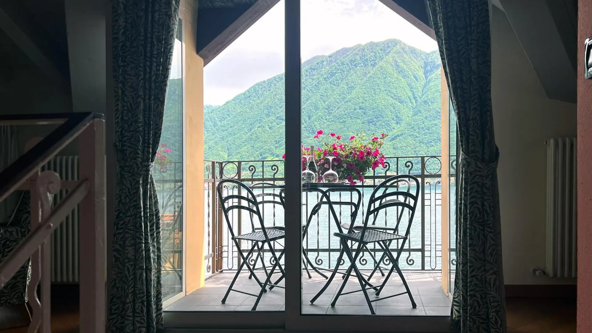 La Loggia Del Lago Colonno شقة